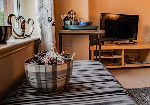 No. 3 On The Square. (uvl fogging used here)