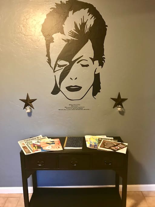 Welcome! Bowie will welcome you and have papers and brochures with Central Oregon's entertainment, art, dining and of course outdoor recreation information.