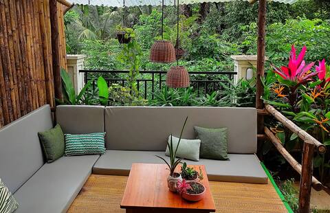 Work & Play at Luxury 3BHK Villa by Curioso