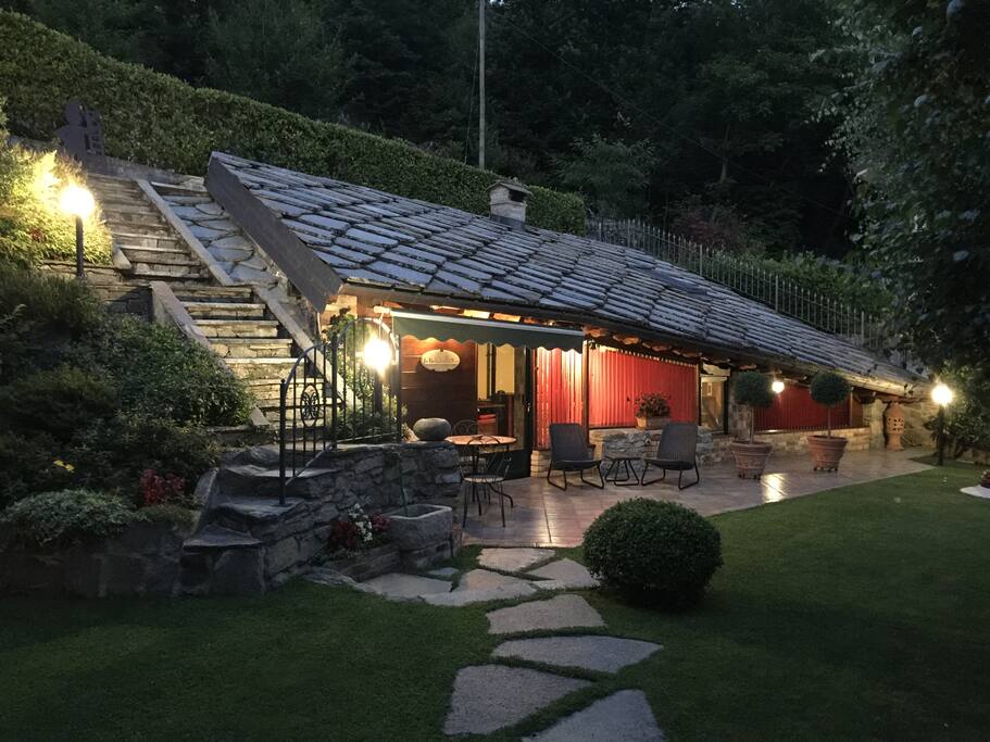 Lo chalet di notte