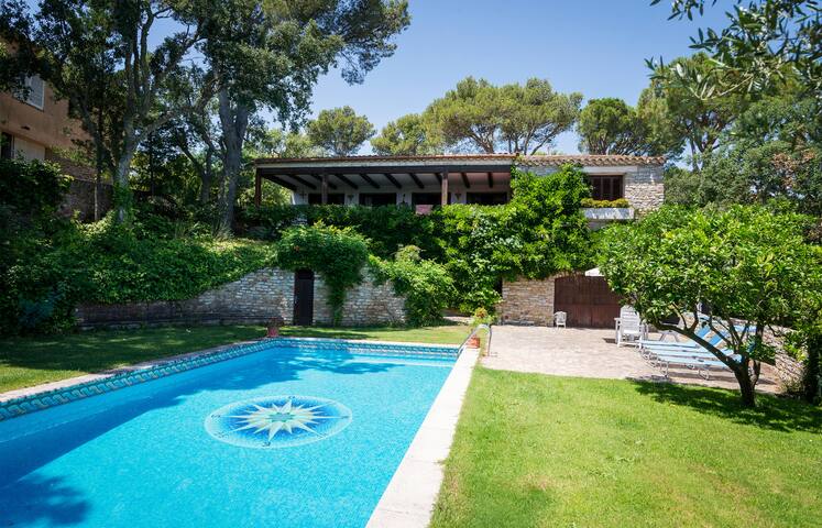 Espectacular Villa con piscina particular en Begur gallery image 3
