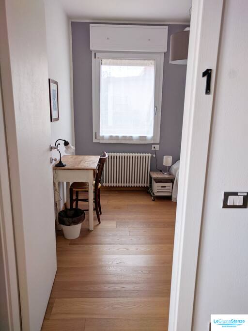 Camera grigia/Grey room