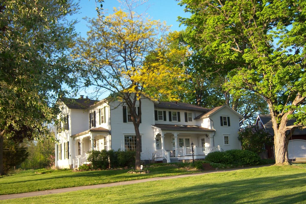 Esten-Wahl Farm - Historic Landmark Victorian Home