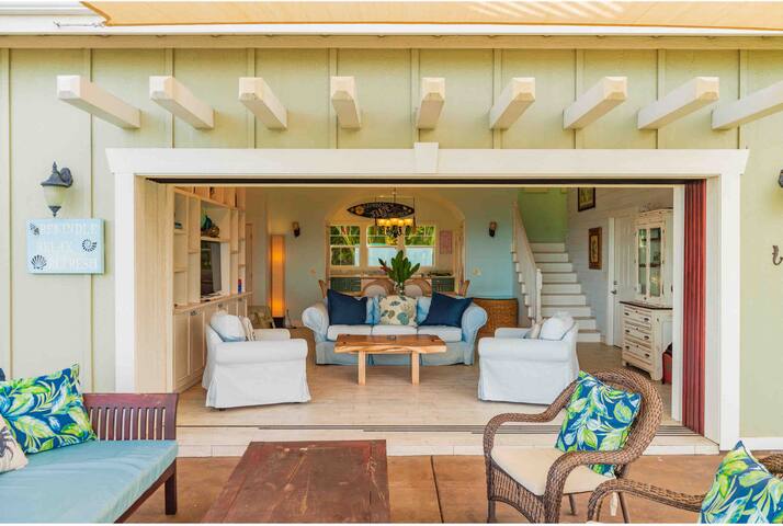 Kona Surf Snorkel Paradise, Beachfront, Hot Tub gallery image 4