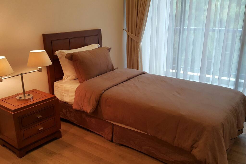 Bed Room 2 with single bed
