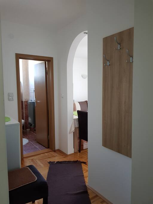 Hodnik/Floor/Flur