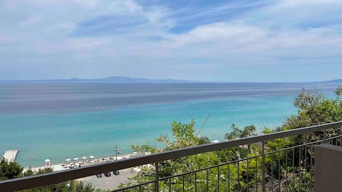 Enchanting Sea View in Kallithea (2p)