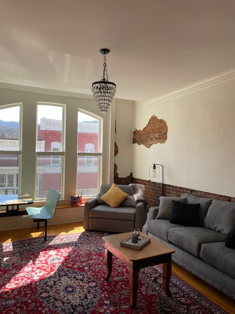 Unique Downtown Apartment Above Coffee Shop