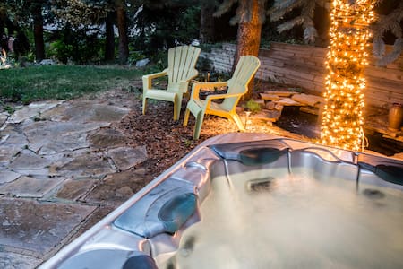 Mountain Views, Entertainment Galore!