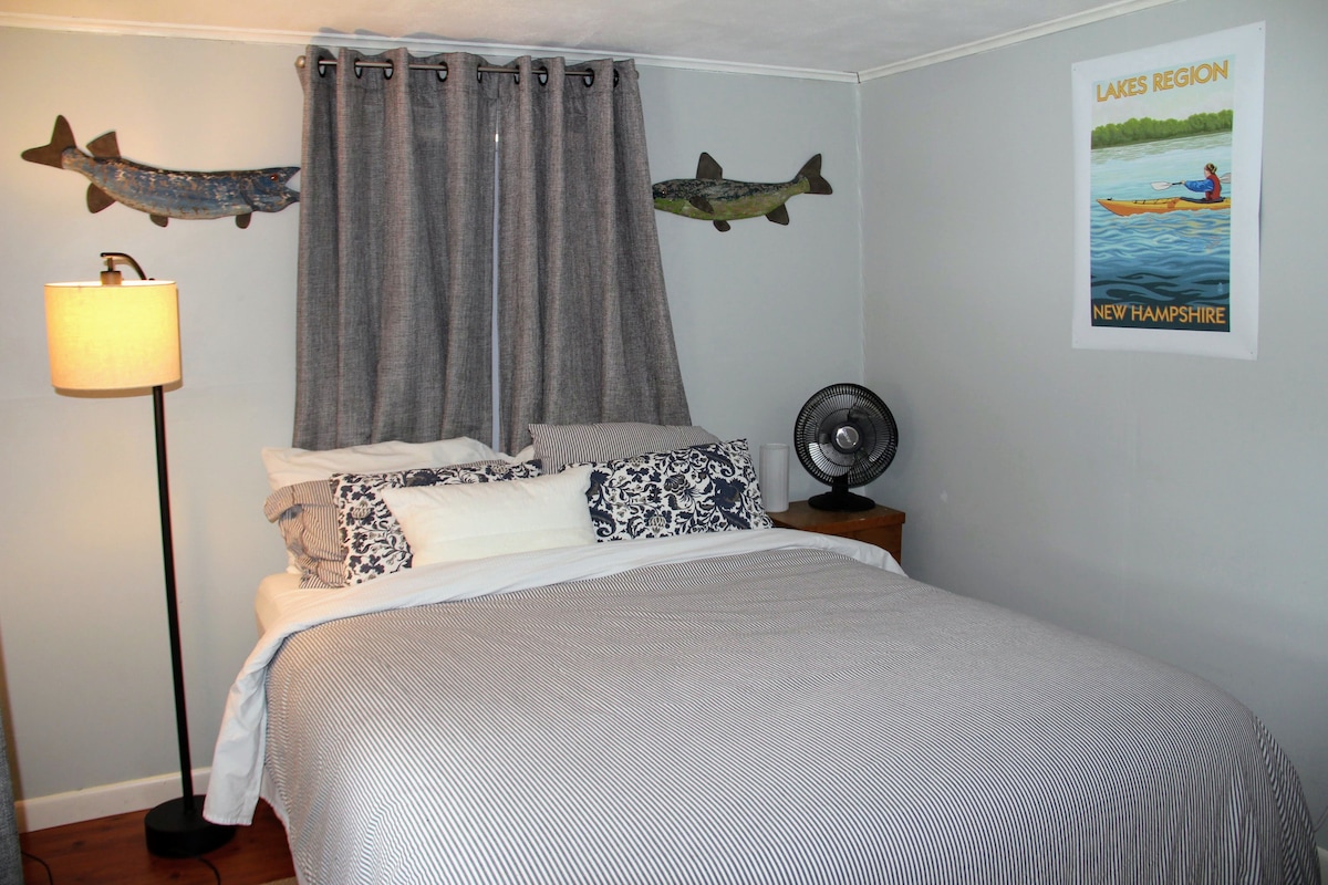 Spavaća soba za goste s bračnim krevetom (