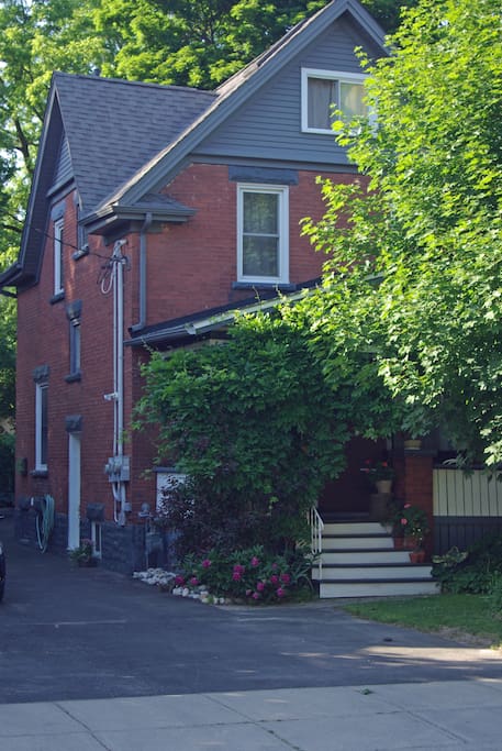 Century house close to Kitchener & Waterloo. Parking at the front of the house by the grass.