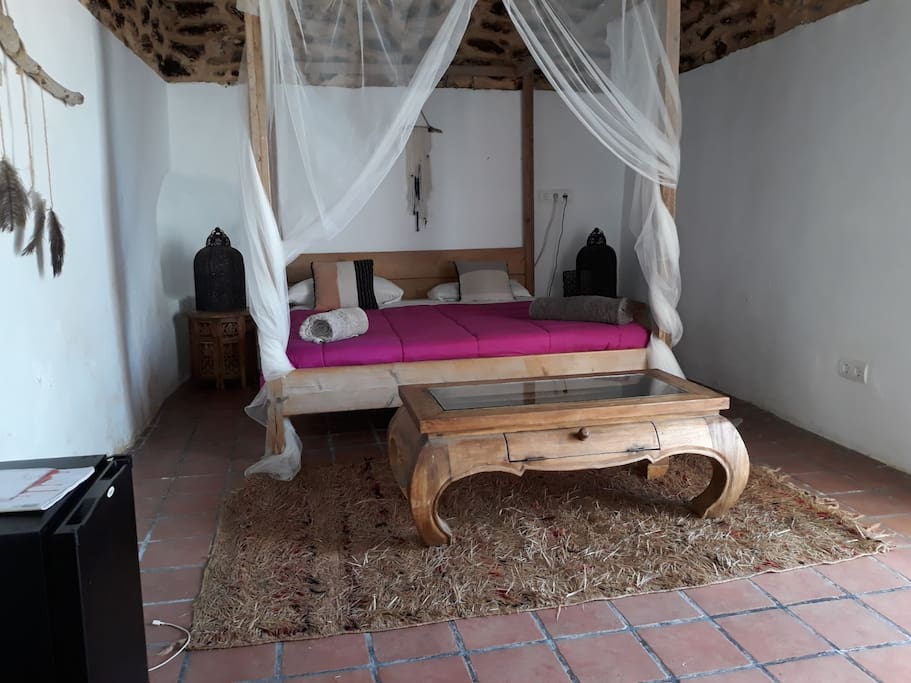 BEDROOM STANDARD ROOM CALA MOLI