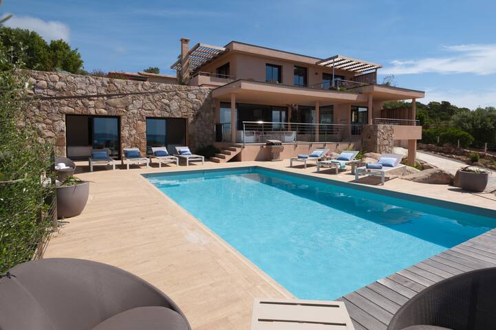Conciergerie locative Home Rent Porto-Vecchio. managed Airbnb listing 3