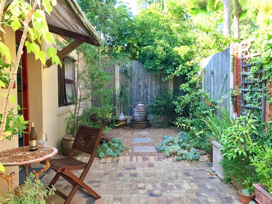 Private Courtyard