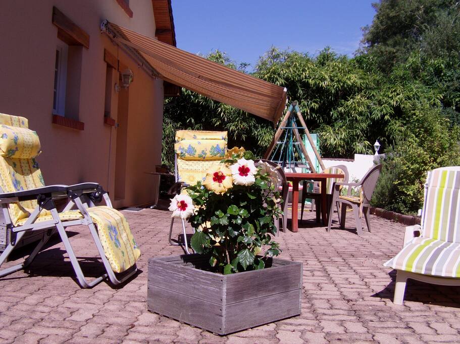 Terrasse partagée en accès libre