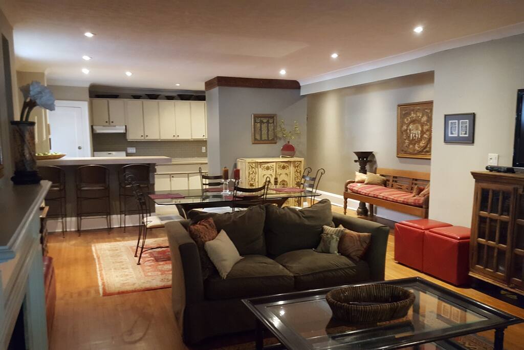 Open concept LR/ DR/ Kitchen