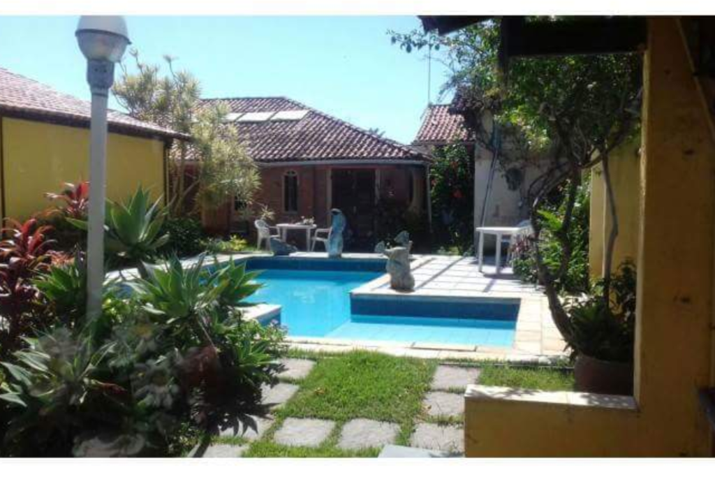 Piscina um espaço extra para relaxar.