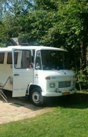 Mercedes 508d camper in Gambia :)