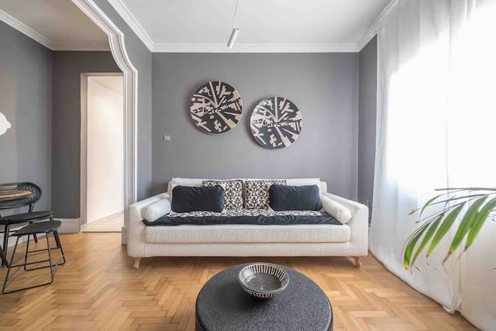 AcroNest – Acropolis Central Retreat gallery image 2