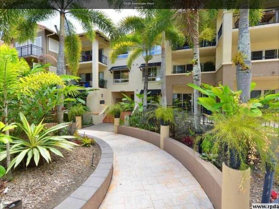PATH TO APARTMENT