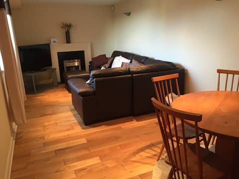 Top performing Airbnb: Annex in South Edinburgh close to City Centre. in Southside & Newington