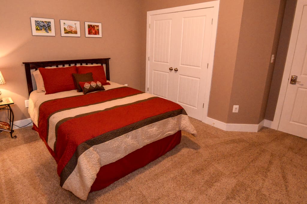 Room D - View 2