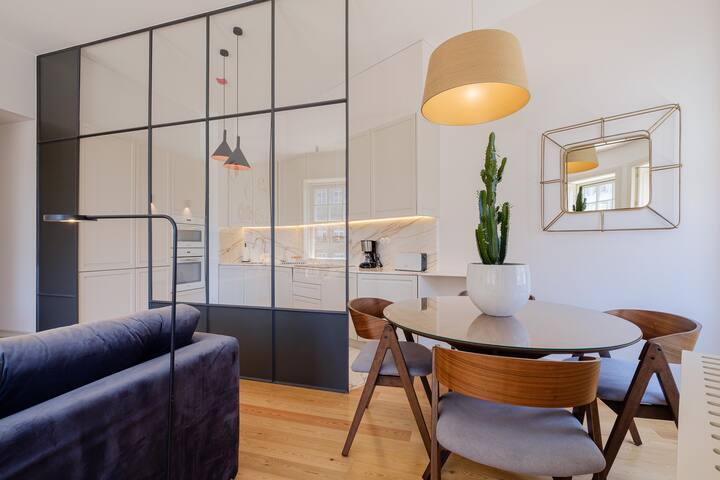 BOUTIQUE Rentals- THE RIBEIRA***** Apt great views gallery image 4