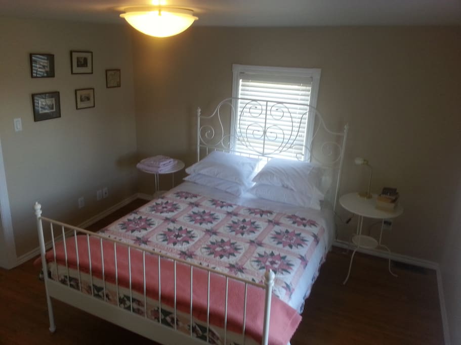 Queen Size Room