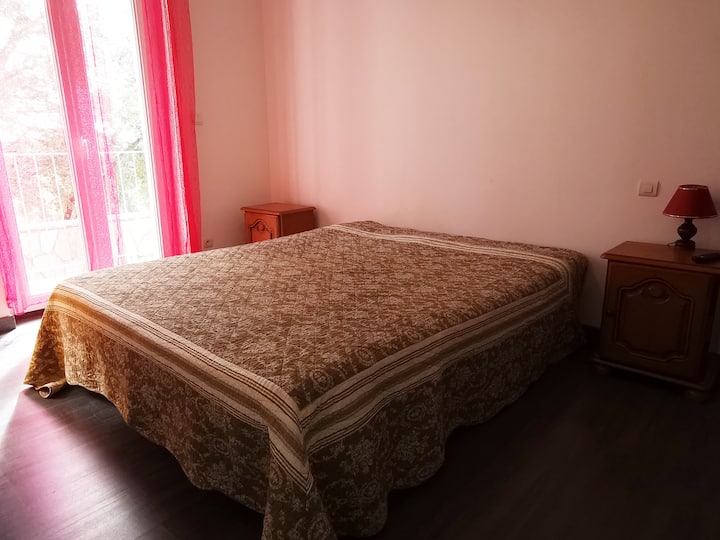 Spavaća soba 2 - jedan 160 x 200 kreveta
