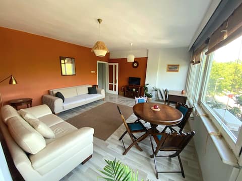 In center Moda, historic park view, cosy flat