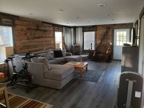 Beautifully restored 1932 cabin.