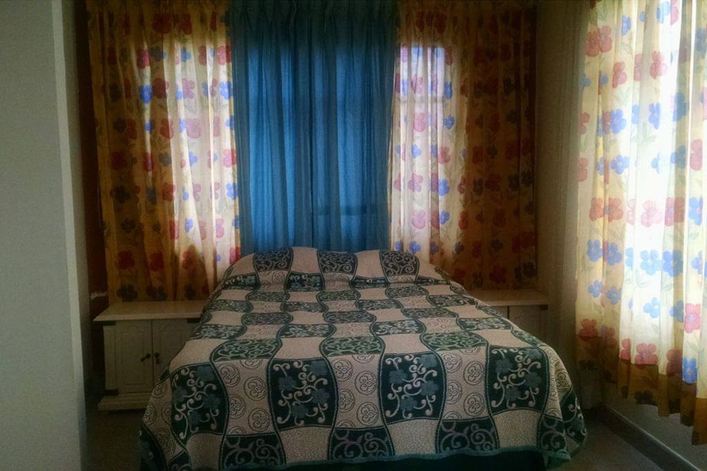 Cama matrimonial