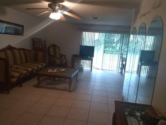 Airbnb Lutz Ferienwohnungen Unterkunfte Florida