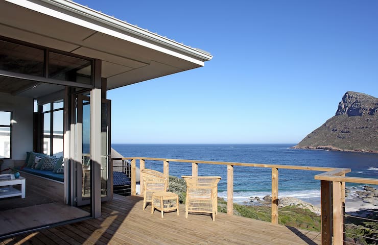 Lantern Tides beach bungalow Smitswinkel Bay