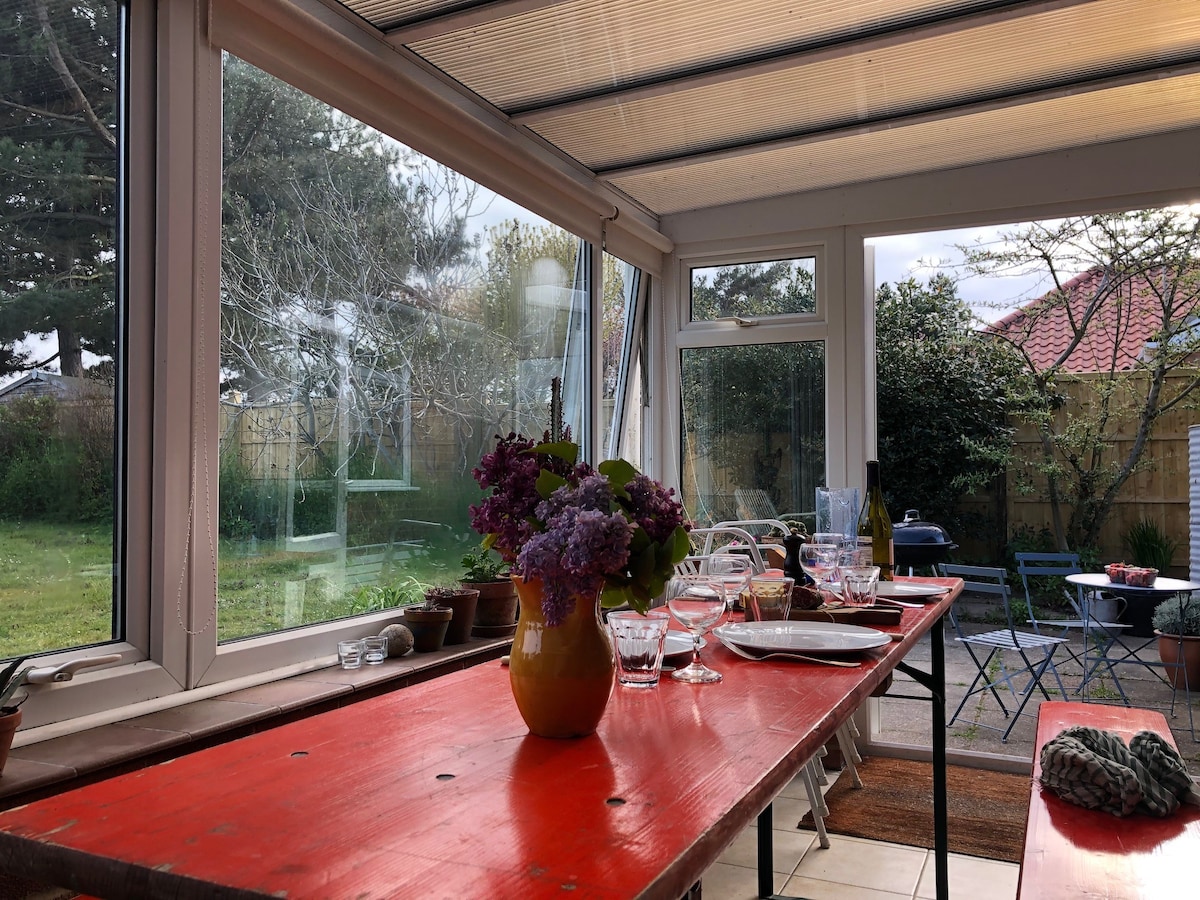 Popular Airbnb listing: A classic seaside bungalow in beautiful Blakeney in Blakeney