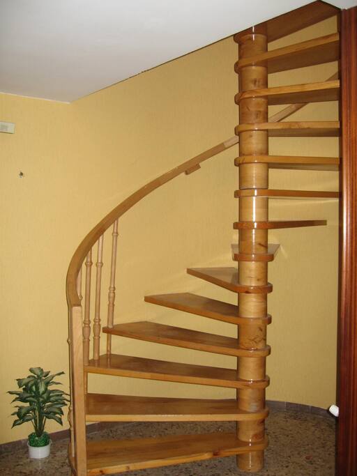Acceso planta superior