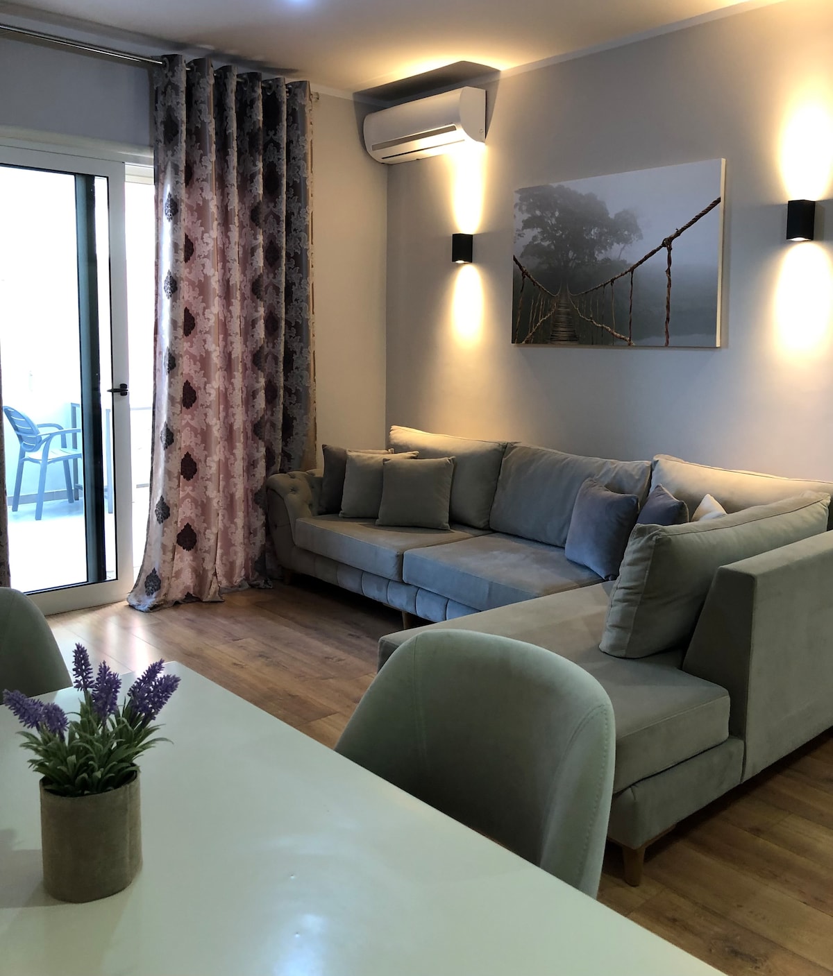 Listing 610633825809572327