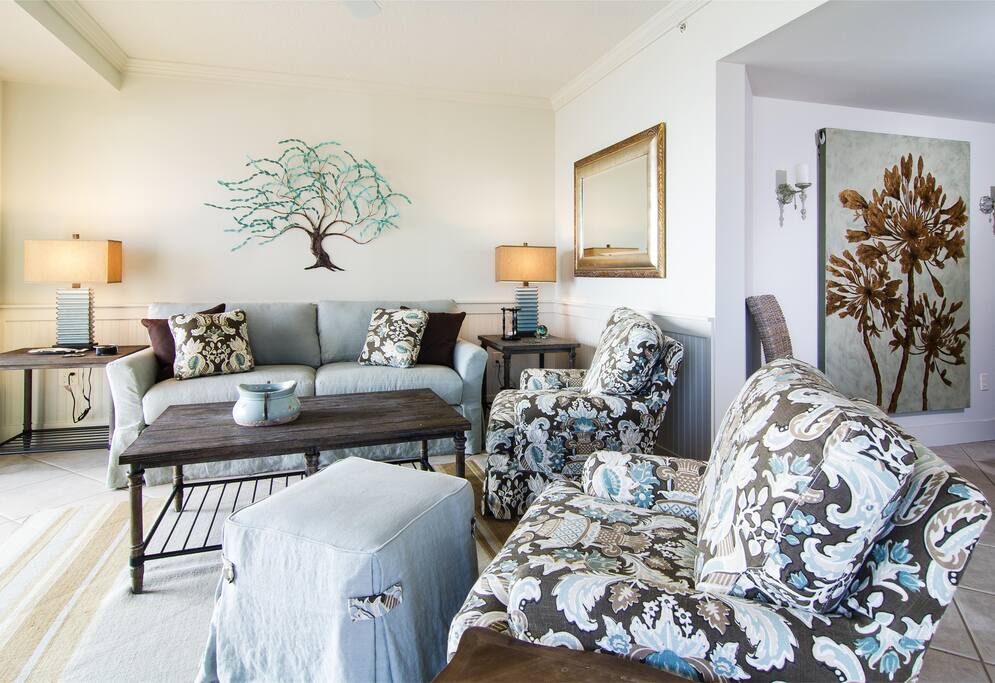 Spacious Living Area