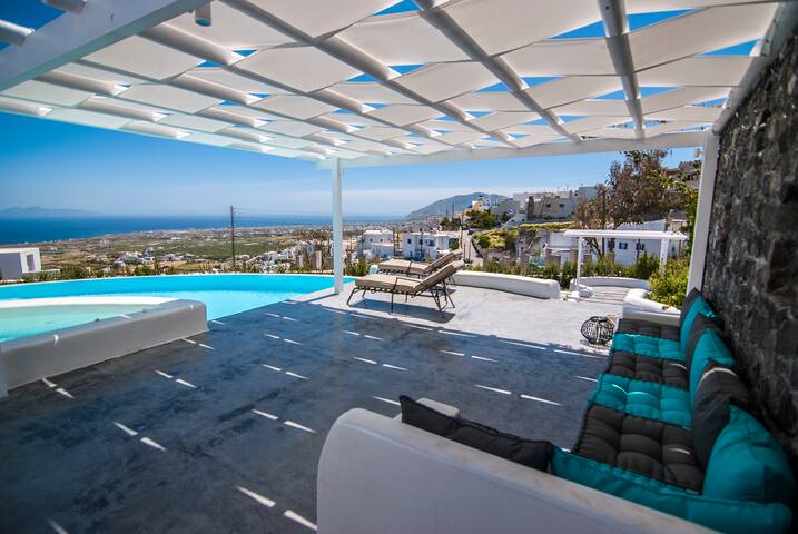 LaNera Luxury Villa – Infinity Pool, Hot Tub, Gym gallery image 3