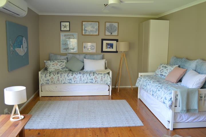 Semi private Ocean Room