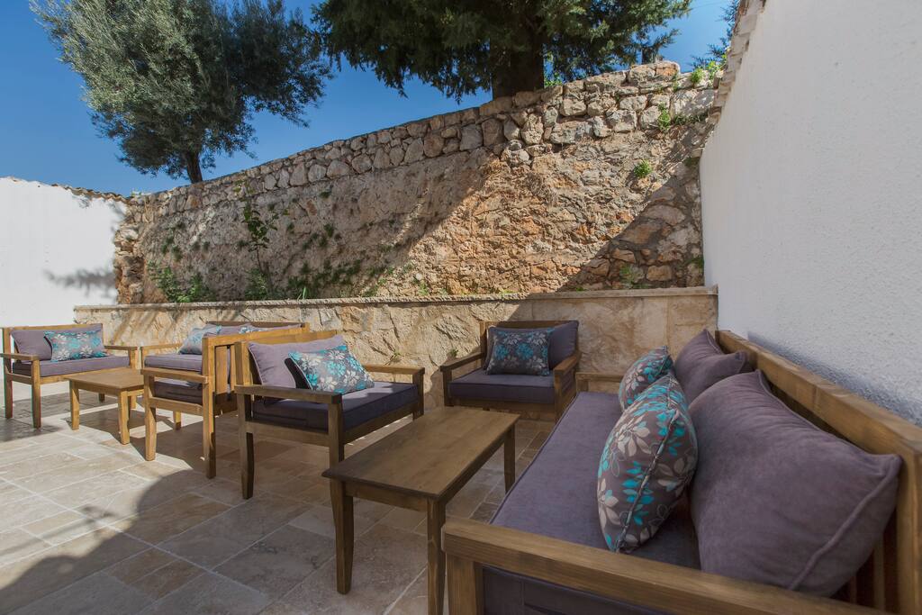 Quiet shaded garden with comfortable seating