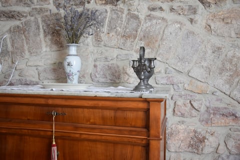 Annuncio Airbnb popolare: Charming & spacious in historical center a Assisi