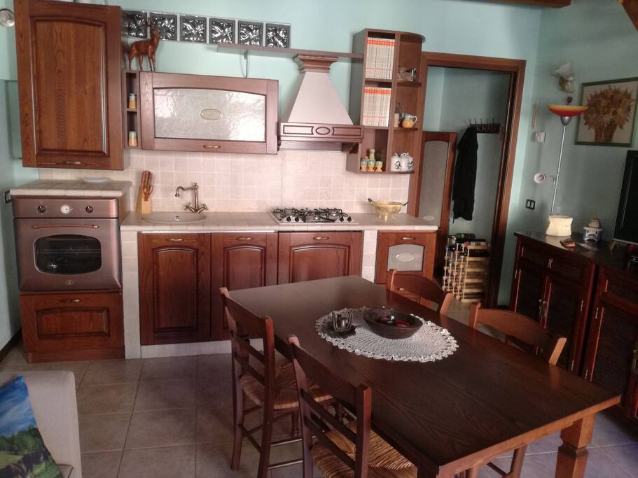 Soggiorno con cucina a vista