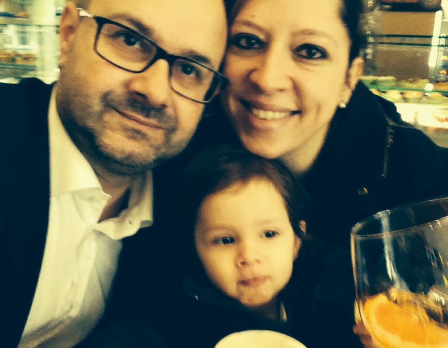 La nostra famiglia ( ma in questa foto manca il componente più piccolo" Tommaso"!)