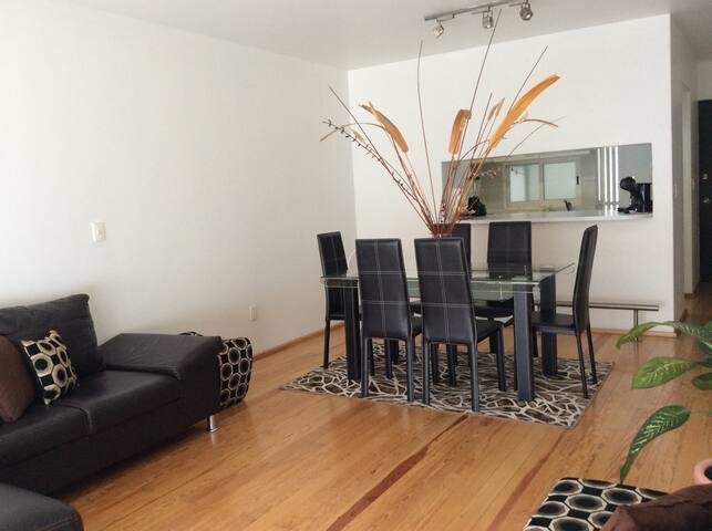 Av. Reforma-Comfortable Apt. in a perfect location gallery image 2
