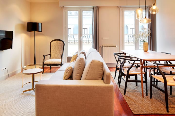 Garibay Terrace by FeelFree Rentals gallery image 2