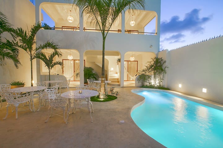 Villas del Mar Azul very close to Playa 88