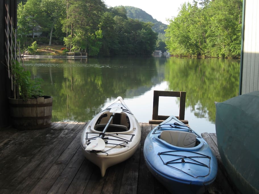 Floating Bamboo Cottage (Dogs Welcome!) - Cottages for Rent in Landrum, South Carolina, United States