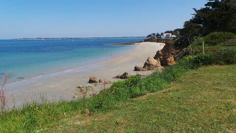 house sea view direct beach access