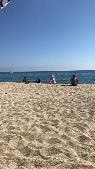 500 m ist zur Fuss nur bis zum Damlataş Strand